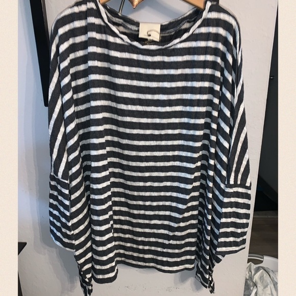 PLUS Size Gray Striped Boxy Slub Tunic Top - Picture 6 of 11